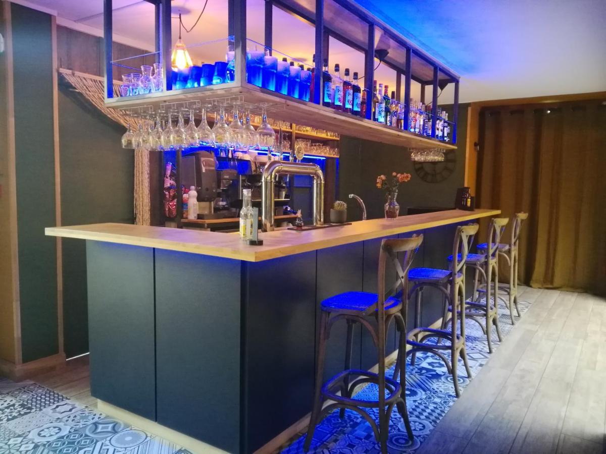 Hotel Restaurant Cirius Montrond-les-Bains Exterior foto
