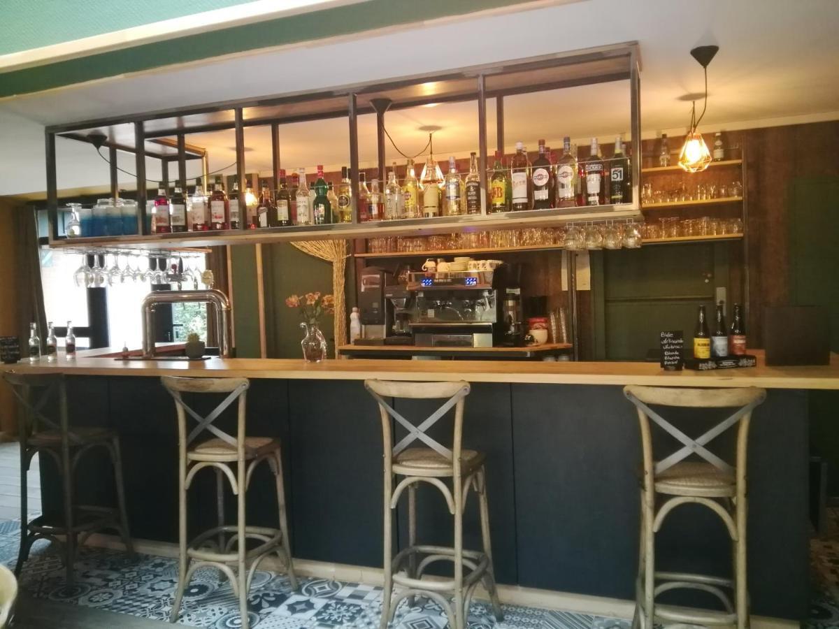 Hotel Restaurant Cirius Montrond-les-Bains Exterior foto